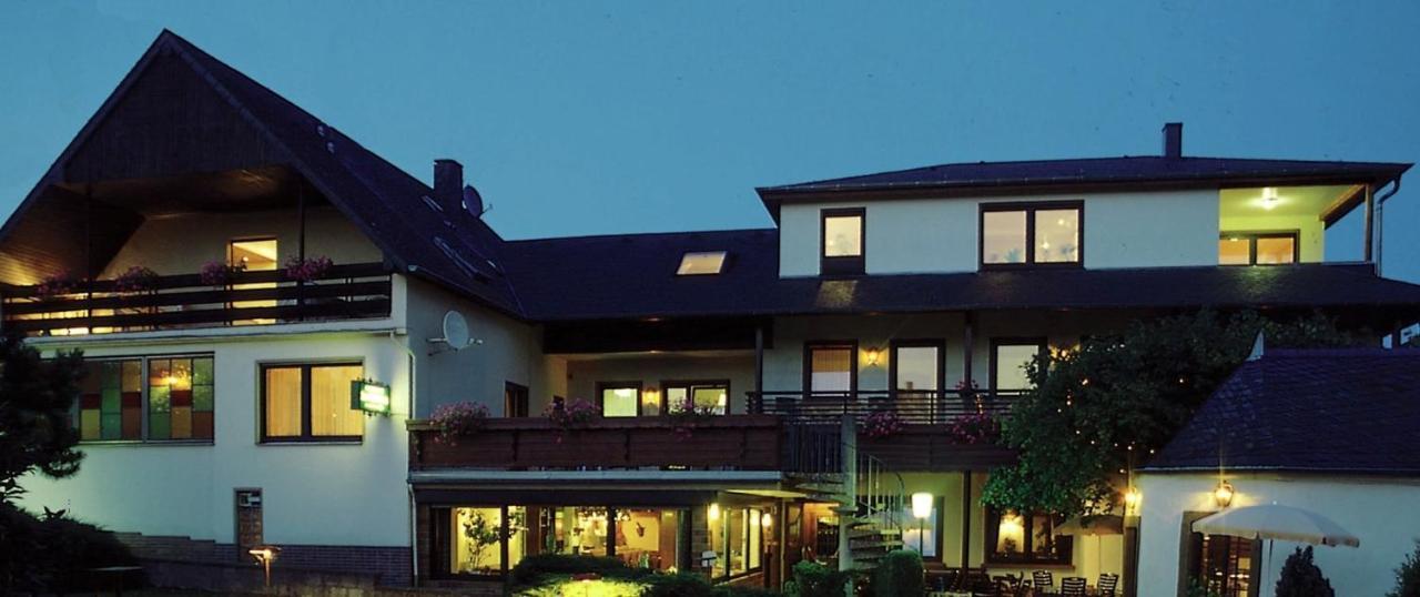 Pension Zum Golfstuebchen Echternacherbruck 外观 照片