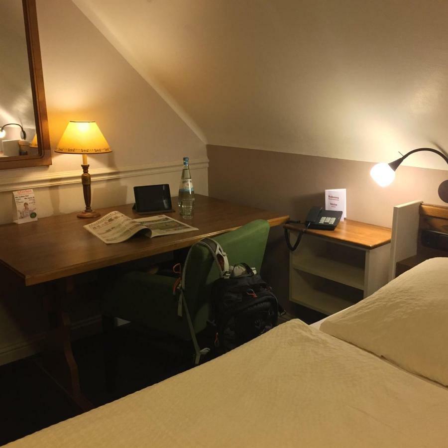 Pension Zum Golfstuebchen Echternacherbruck 外观 照片